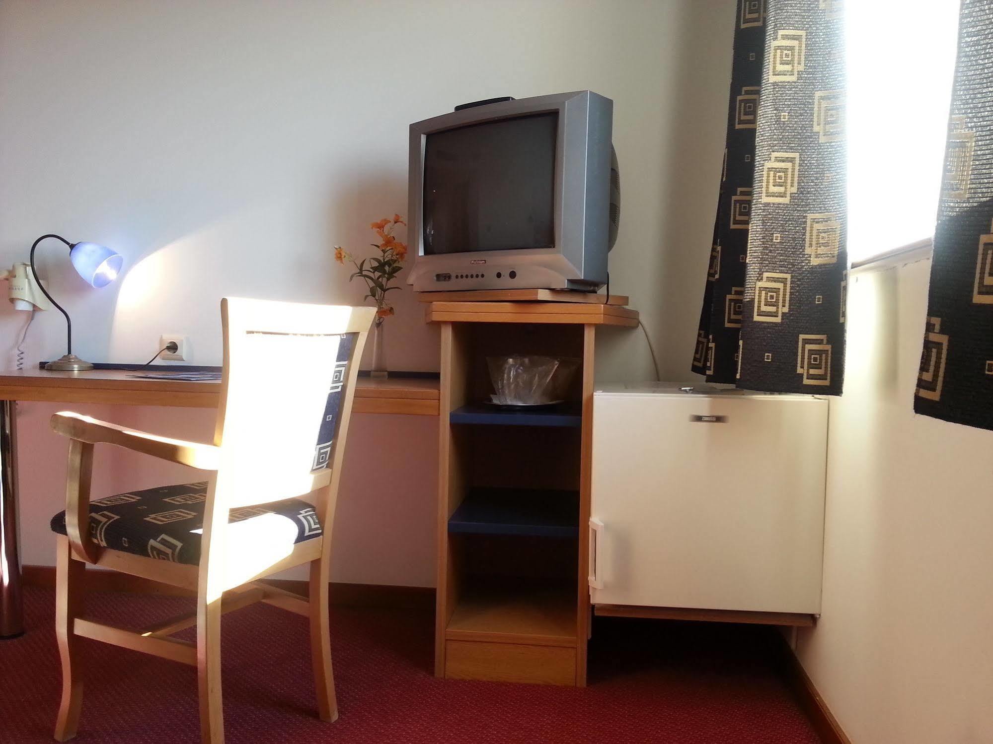 Iris Hotel Bors Εξωτερικό φωτογραφία