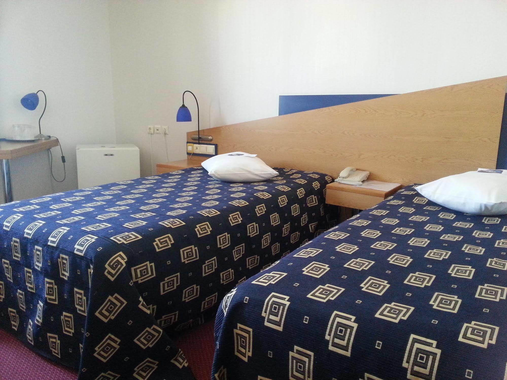 Iris Hotel Bors Εξωτερικό φωτογραφία