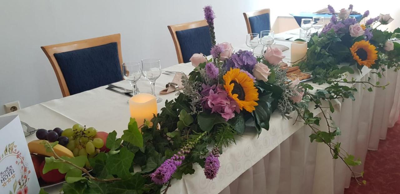 Iris Hotel Bors Εξωτερικό φωτογραφία