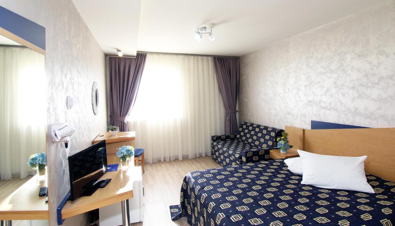 Iris Hotel Bors Εξωτερικό φωτογραφία