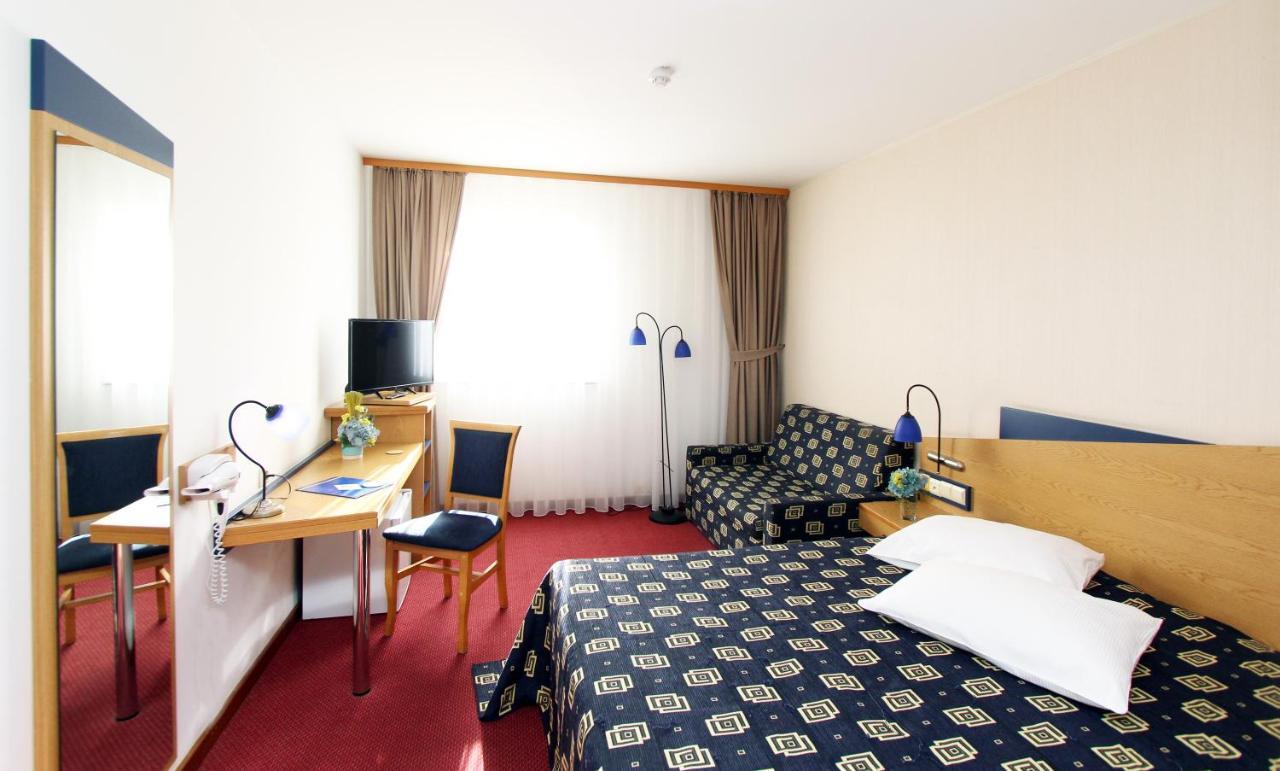 Iris Hotel Bors Εξωτερικό φωτογραφία